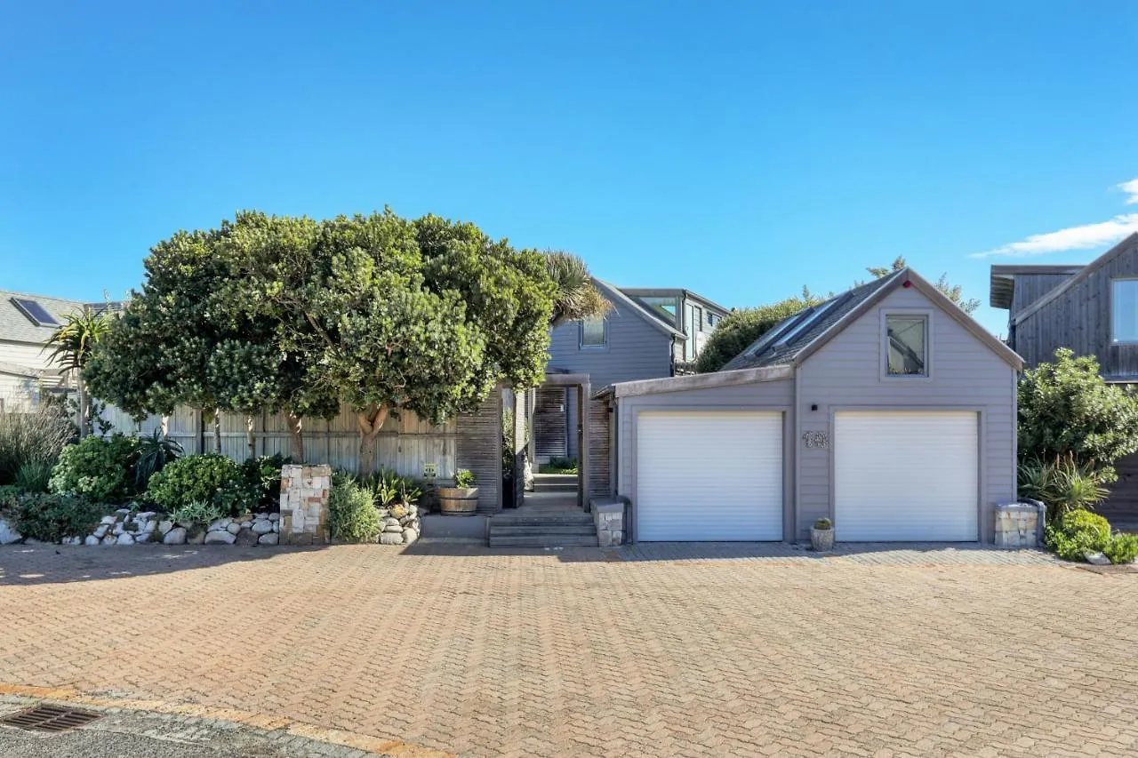 Beach Front Architectural Villa With Pool Kommetjie