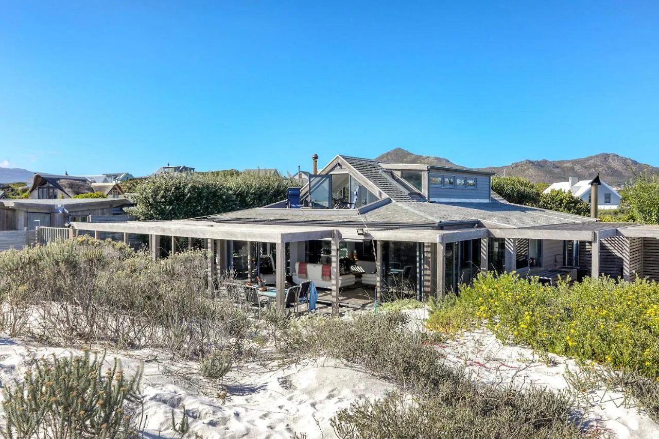 Beach Front Architectural Villa With Pool Kommetjie Südafrika